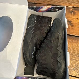 Men’s Puma Lamelo basketball sneakers